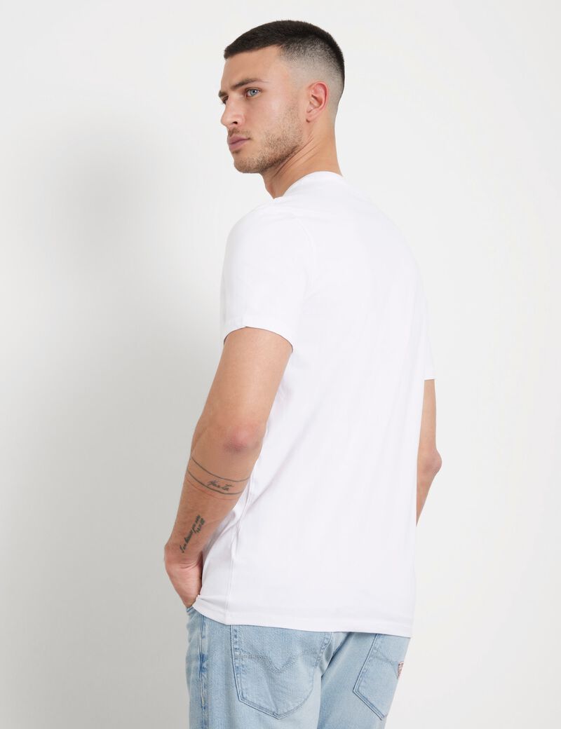 Front print stretch t-shirt